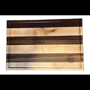 Solid wood cutting board.